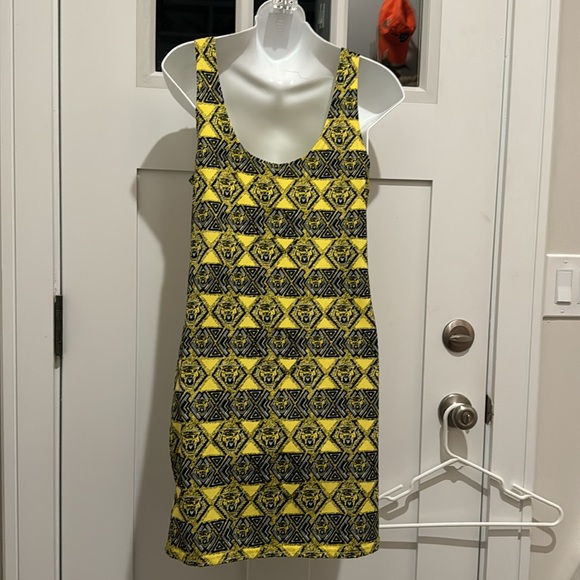 H & M Bright Yellow and Black Tiger Print Mini Tank Dress - Picture 5 of 13